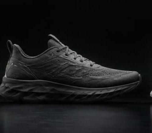 Schuhmodell Weite Zehenbox